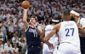 Τίμπεργουλβς – Μάβερικς 105-108: Break με το… καλημέρα