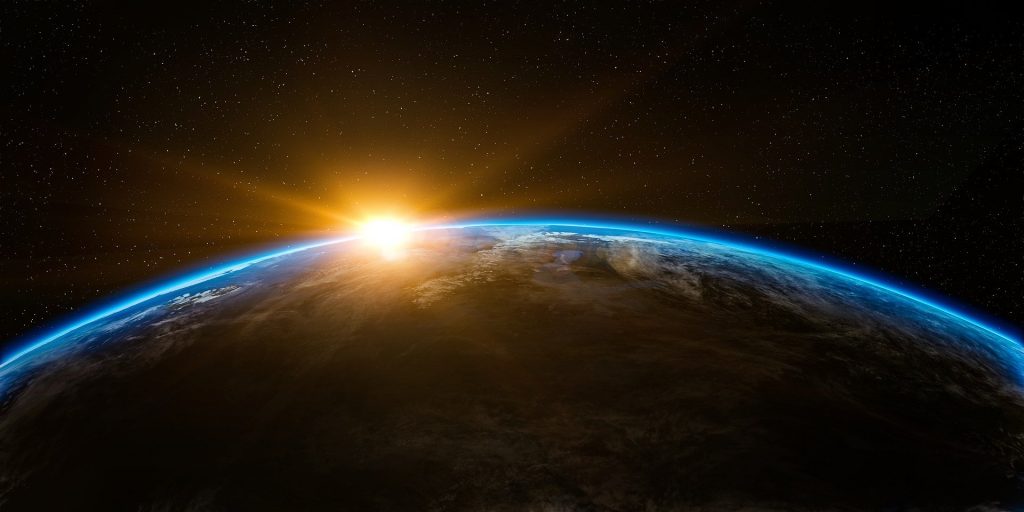 Τι θα συμβεί αν μια καρφίτσα χτυπήσει τη Γη με την ταχύτητα του φωτός; – Τρομάζει η προσομοίωση