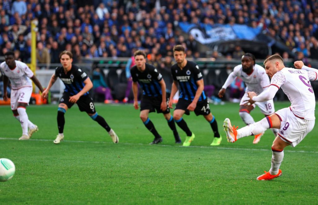 Κλαμπ Μπριζ – Φιορεντίνα 1-1: Ο Μπελτράν έστειλε τους Ιταλούς στον τελικό