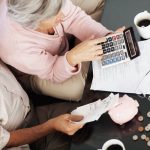 Ποιοι ασφαλισμένοι μπορούν να συνταξιοδοτηθούν στο παρά πέντε του 2025