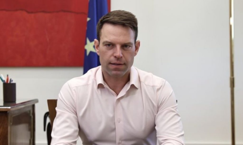 Κασσελάκης: Ο Μητσοτάκης είναι ο πρωθυπουργός που επί των ημερών του αποφυλακίζεται ο Μιχαλολιάκος