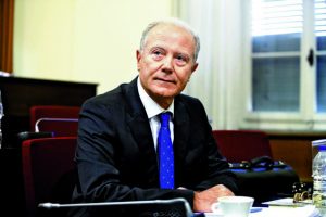 «Εφυγε» ο τέως διοικητής της Τράπεζας της Ελλάδος Γιώργος Προβόπουλος