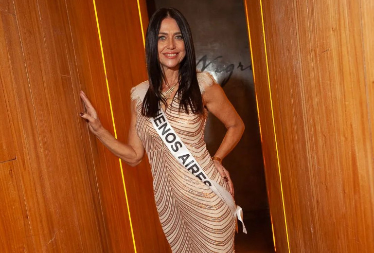 Η εξηντάχρονη που κατέβηκε για μις Υφήλιος και έγραψε ιστορία