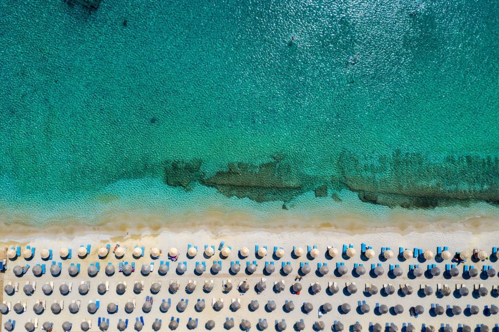 «MyCoast»: Βροχή οι καταγγελίες για παρανομίες στις παραλίες