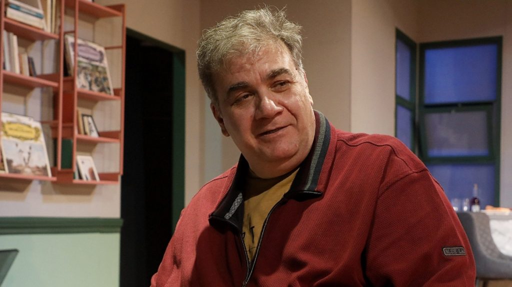 Δημήτρης Σταρόβας: Δυσάρεστα νέα για την υγεία του τραγουδιστή – Πέρασε κολπική μαρμαρυγή