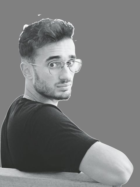 «Η κριτική, ειδικά σε έναν ποιητή, είναι δώρον άδωρον»