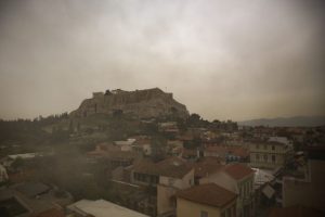 Καιρός: 48ωρο με λασποβροχές, καταιγίδες και βουτιά της θερμοκρασίας – Τι θα γίνει στην Αττική