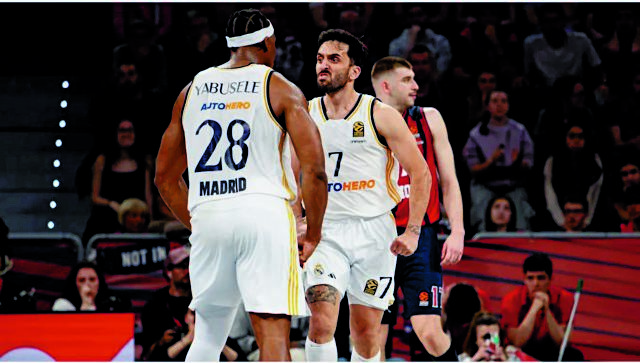 Η Βασίλισσα πήρε θέση στα ημιτελικά