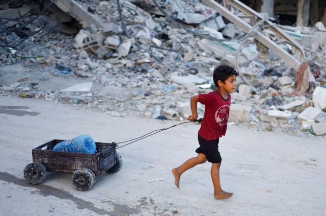 Γάζα: Μία τουαλέτα για 4.000 ανθρώπους στην αλ-Μαουάσι – Η Oxfam για τις απάνθρωπες συνθήκες διαβίωσης