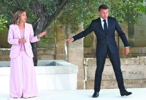 Γιατί στη Ρώμη μιλούν για «σύνδρομο Μακρόν»