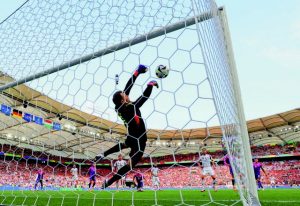 Πρόκριση με ρεκόρ του Μάνουελ Νόιερ