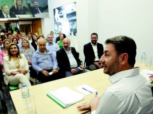 Σκληρό πόκερ στο ΠΑΣΟΚ