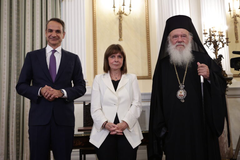 Δείτε live την ορκωμοσία της νέας κυβέρνησης