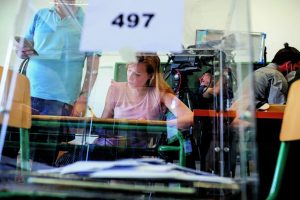 Στις κάλπες χωρίς έμπνευση