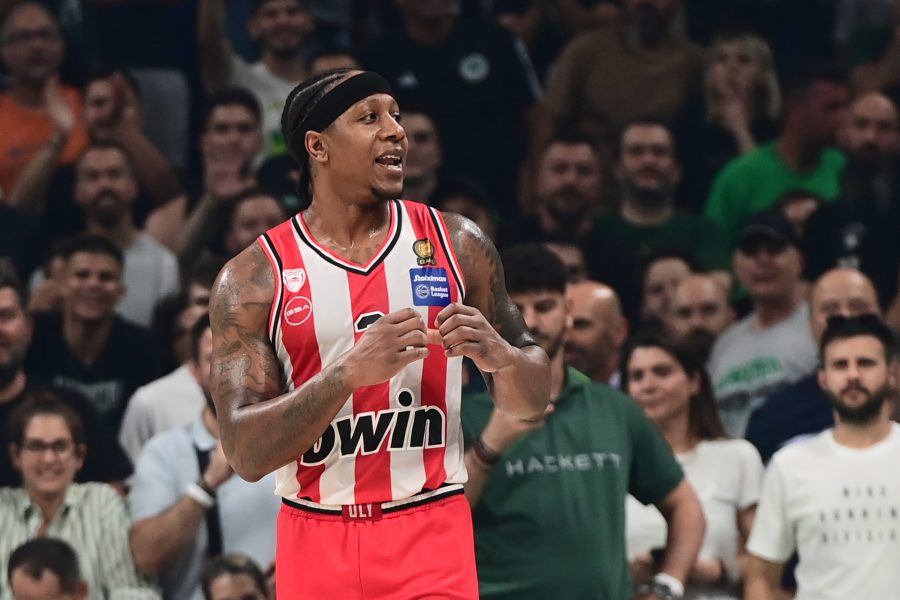 Ρατσιστική συμπεριφορά εις βάρος του Αϊζάια Κάνααν καταγγέλει ο Ολυμπιακός