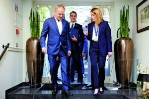 Σε 2+2 χαρτοφυλάκια στοχεύει η Αθήνα