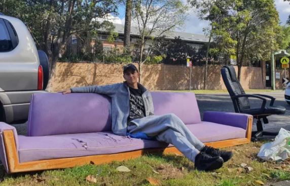 Αυστραλία: Ένας άνδρας εξηγεί πώς έβγαλε 66.000 δολάρια σε ένα χρόνο πουλώντας μόνο σκουπίδια