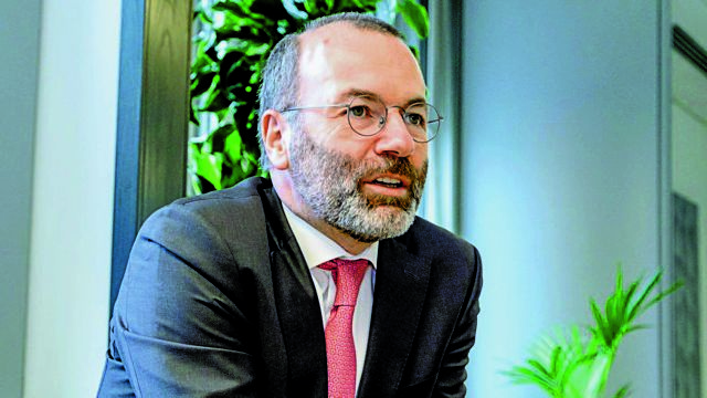 Μάνφρεντ Βέμπερ: «Η Ευρώπη χρειάζεται σταθερότητα, όχι παιχνίδια εξουσίας»