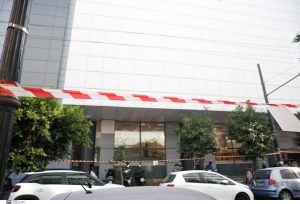 Κενό το Airbnb που νοίκιαζαν οι δύο Κούρδοι στον Πειραιά – Που ψάχνει στοιχεία η ΕΛ.ΑΣ.