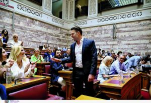 ΣΥΡΙΖΑ: Βολές διαρκείας πριν από τα όργανα