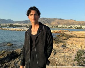 Ελεύθερος… κι ωραίος στη Μύκονο ο Joe Jonas