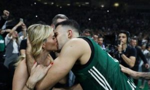 Έγινε μπαμπάς για δεύτερη φορά ο Κώστας Σλούκας