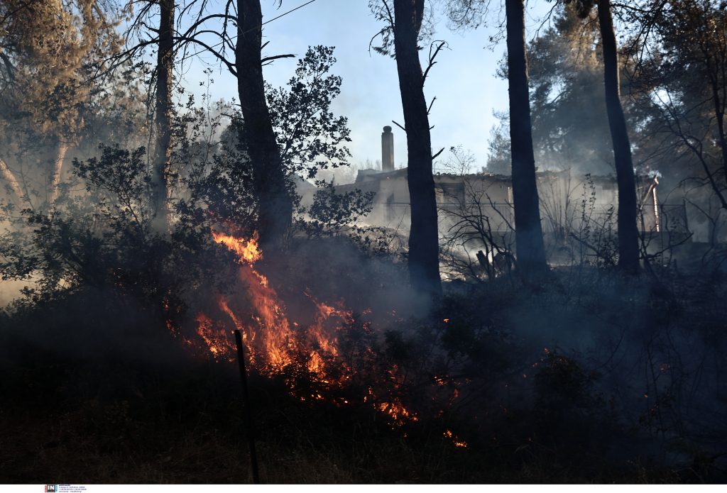 Φωτιά στη Σταμάτα: Ενας 45χρονος νεκρός από ανακοπή