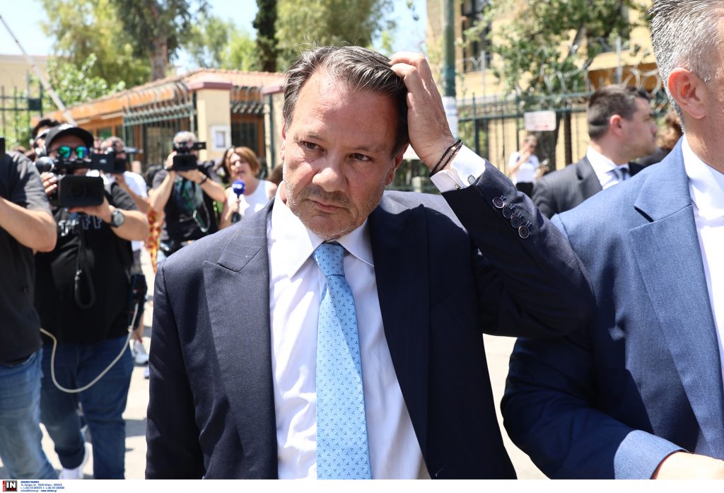 Απόστολος Λύτρας: «Εκείνη επέλεξε το αφήγημα ότι έπεσε από τη σκάλα»