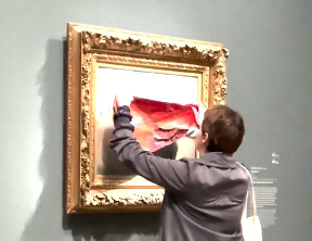 Ακτιβίστρια κάλυψε με αφίσα πίνακα του Μονέ στο Μουσείο Ορσέ