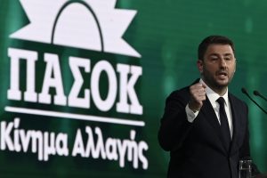 ΠΑΣΟΚ: Τριγμοί μετά τις εκλογές – Πληθαίνουν οι φωνές για αλλαγή ηγεσίας