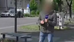 Με μήνυση κατά της συντρόφου του απαντά ο δημοσιογράφος της ΕΡΤ