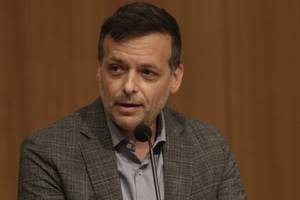 Δούκας: Εκλογές για νέα ηγεσία στο ΠΑΣΟΚ στις 3 και 10 Νοεμβρίου