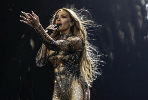 Ελένη Φουρέιρα: Συνεχίζει το σερί επιτυχιών μετά το «Alleluia» με νέο viral hit – Δείτε βίντεο