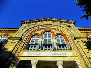 Το θρίλερ με 31.000 φακέλους ψηφοφόρων έληξε νωρίς