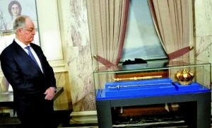 Αποσκευές για Νορμανδία, Ιορδανία, Ελβετία και Βρυξέλλες