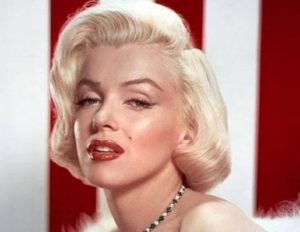 «Ξέρω ποιος σκότωσε την Μέρλιν Μονρόε» – Το τρίγωνο με τα αδέρφια Κένεντι και οι άγνωστες λεπτομέρειες