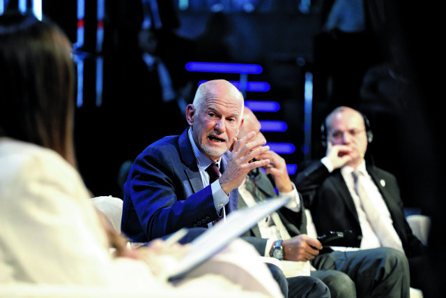 Οι βαλκανικοί λαοί πρέπει να πάρουμε την τύχη στα χέρια μας