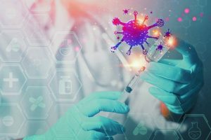 Γιατί «φλερτάρουμε» ξανά με τον κορωνοϊό το φετινό καλοκαίρι