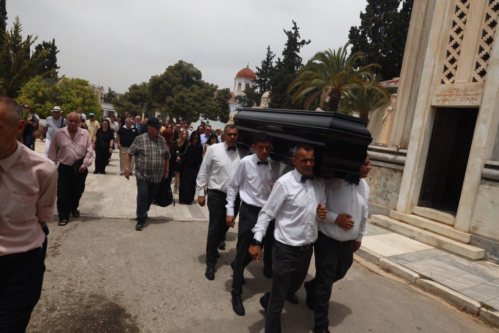 Δέσποινα Στυλιανοπούλου: Στο Α’ Νεκροταφείο το τελευταίο αντίο στην αγαπημένη ηθοποιό