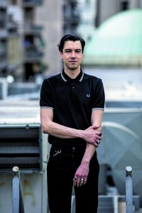 «Αντιλαμβάνομαι τον κόσμο σαν μια τεράστια βία»