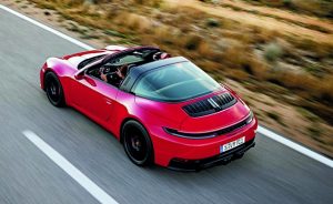 Η Porsche 911 υβριδικοποιείται