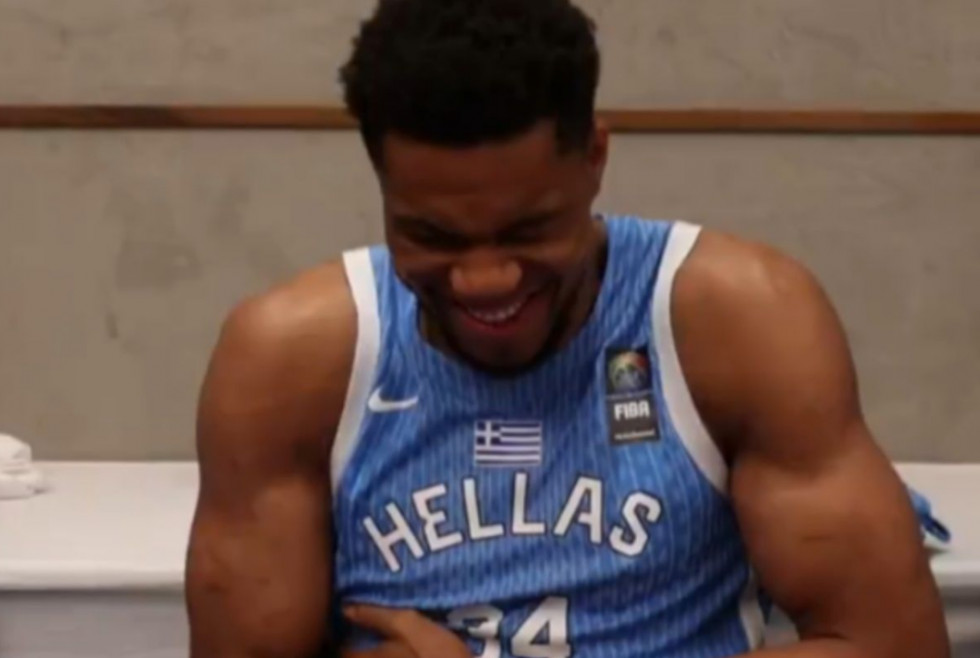 Επικό βίντεο Αντετοκούνμπο και Παπανικολάου για παπούτσια, μπύρες και… σουβλάκια