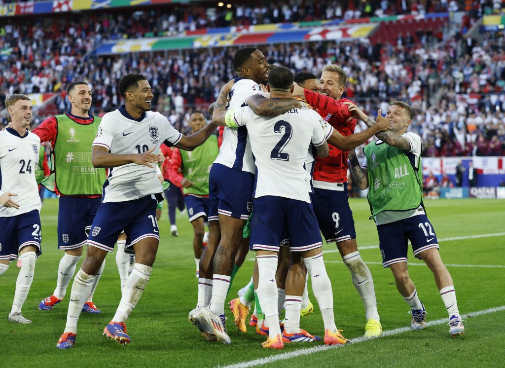 Αγγλία – Ελβετία 5-3 στα πέναλτι (1-1 κ.δ., παρ.): Ο Πίκφορντ έστειλε τα «λιοντάρια» στα ημιτελικά