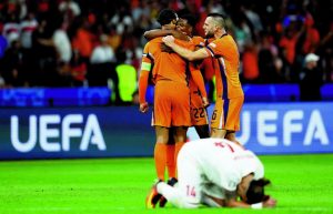 Οράνιε ανατροπής και όνειρα τίτλου