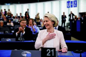 Αρχίζει τώρα το σκληρό παζάρι για τους επιτρόπους