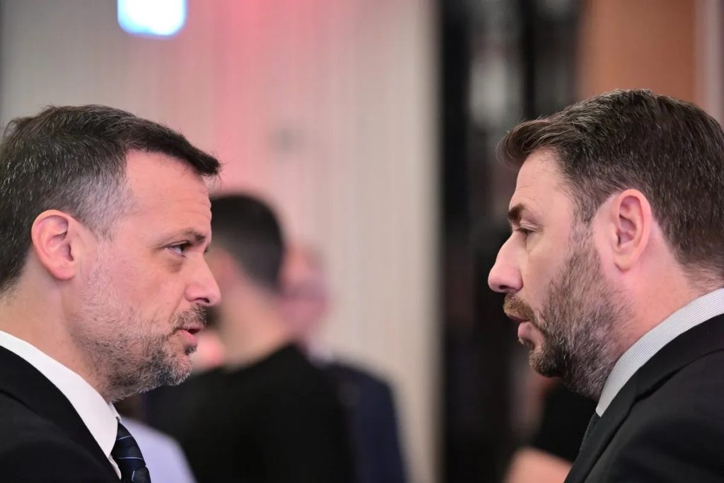 Δημοφιλέστερος ο Ανδρουλάκης, αλλά… καταλληλότερος ο Δούκας – Νέα δημοσκόπηση για το ΠΑΣΟΚ