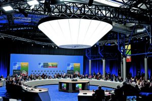 Διπλωματική μάχη σε τρία μέτωπα