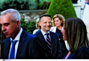 Επιστροφή με μέτρα κατά της διαφθοράς