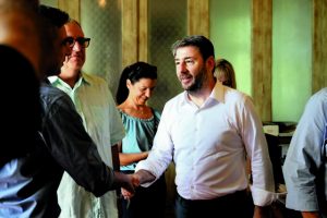 Στη μάχη με περιοδείες