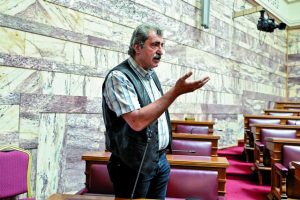 Συνεχίζουν να χορεύουν στους ρυθμούς Πολάκη